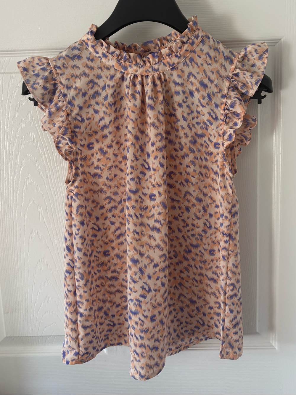 THML Ruffle Neck Sleeveless Leopard Print Blouse Size XS